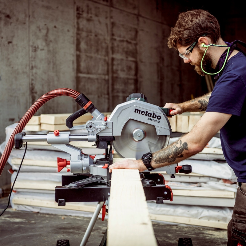 Kapp-/gjæringssag Metabo KGS 305 M + KSU 251