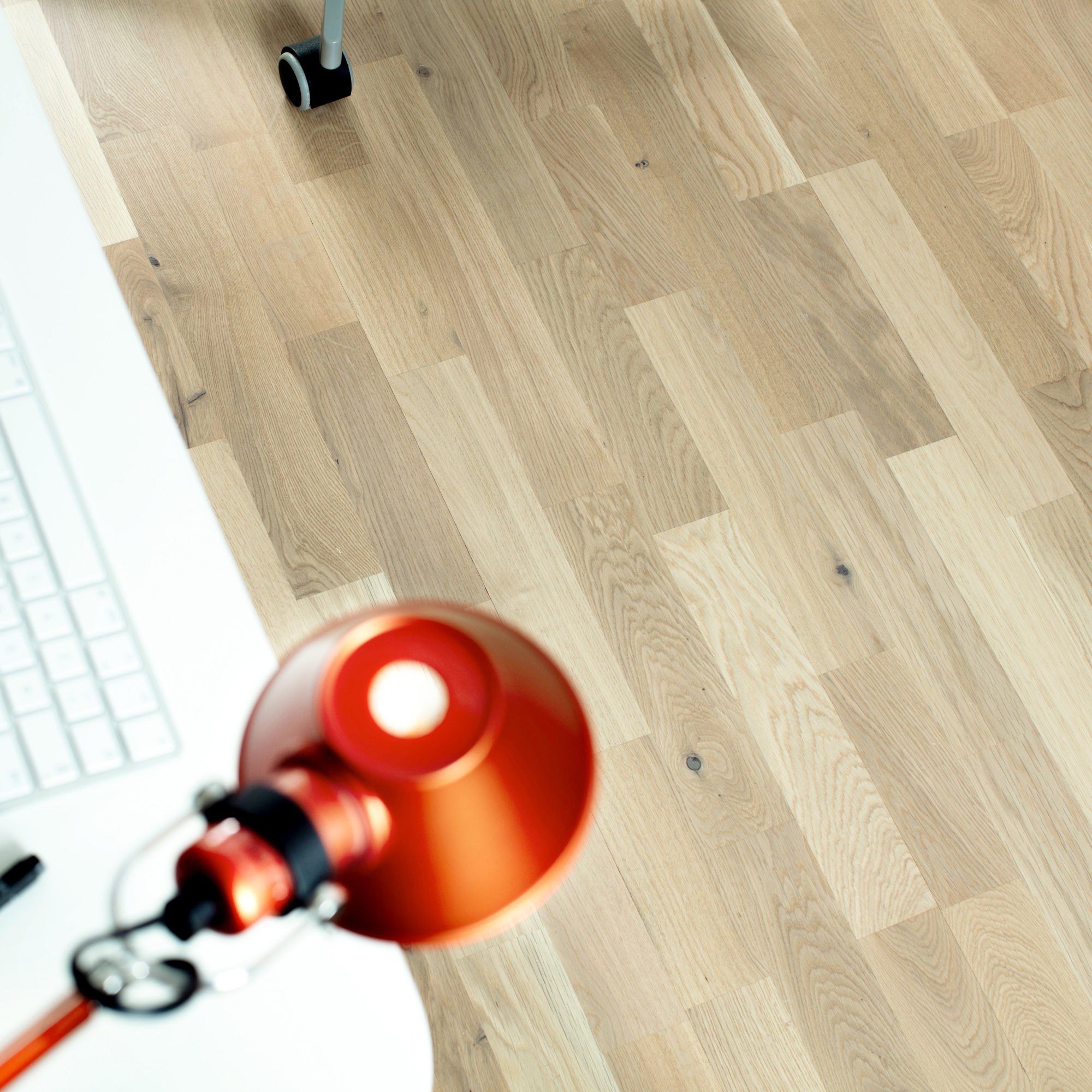 Parkettgolv Nordic Floor Ek Vit Mattlack 3-Stav