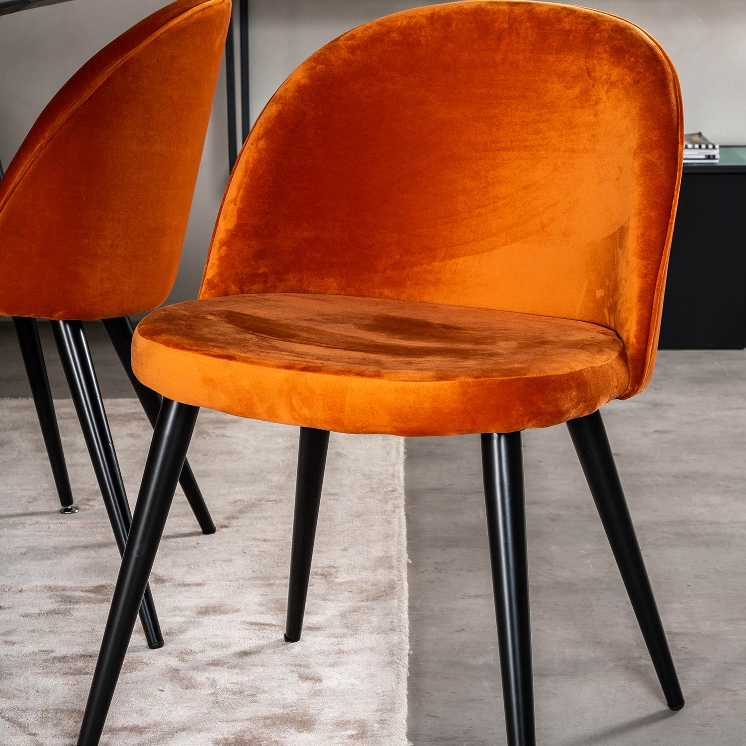 Spisegruppe Venture Home Silvia med Innleggsplate og 4 Valentina Stoler