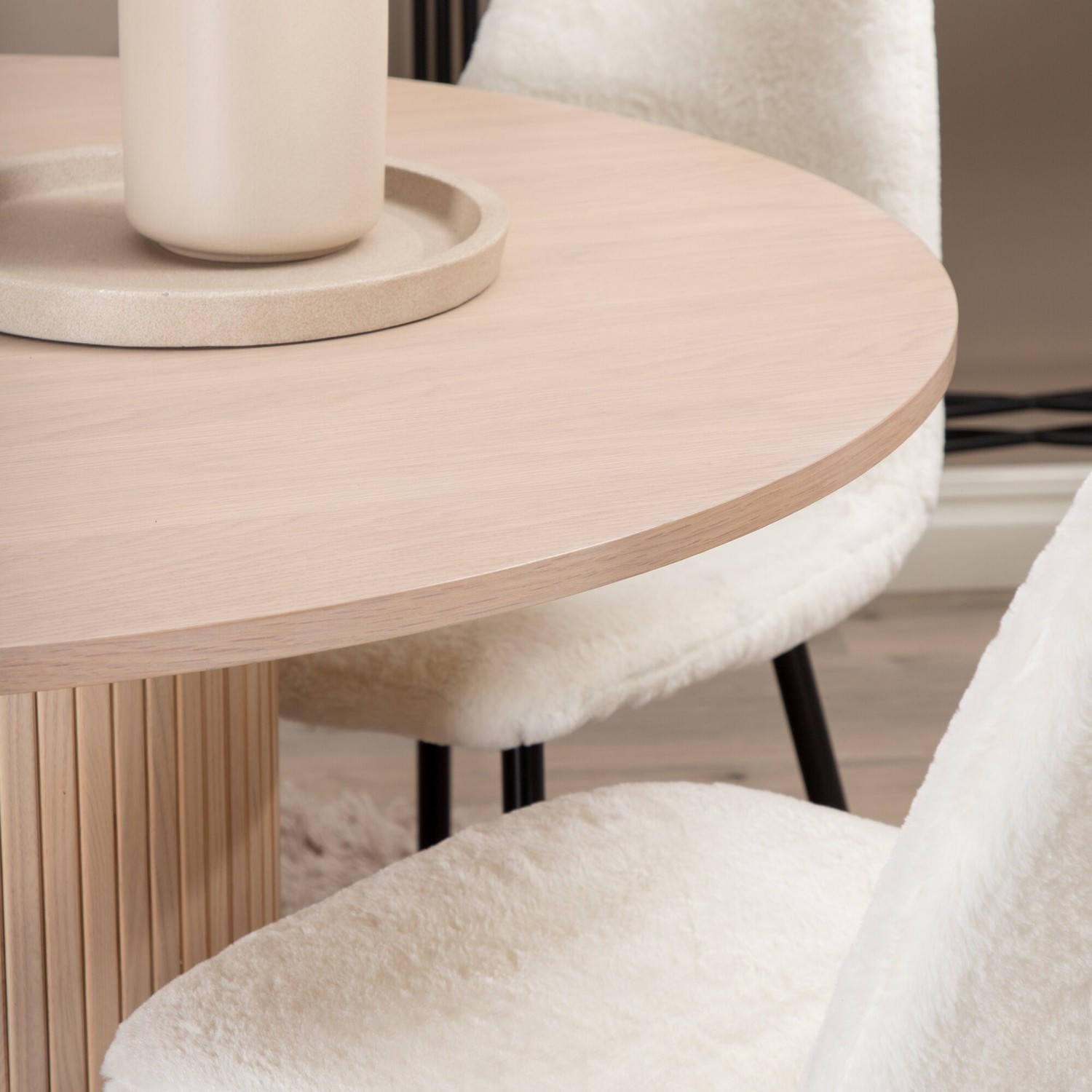Spisegruppe Venture Home Bianca Rund med 4 Pobbie Stoler