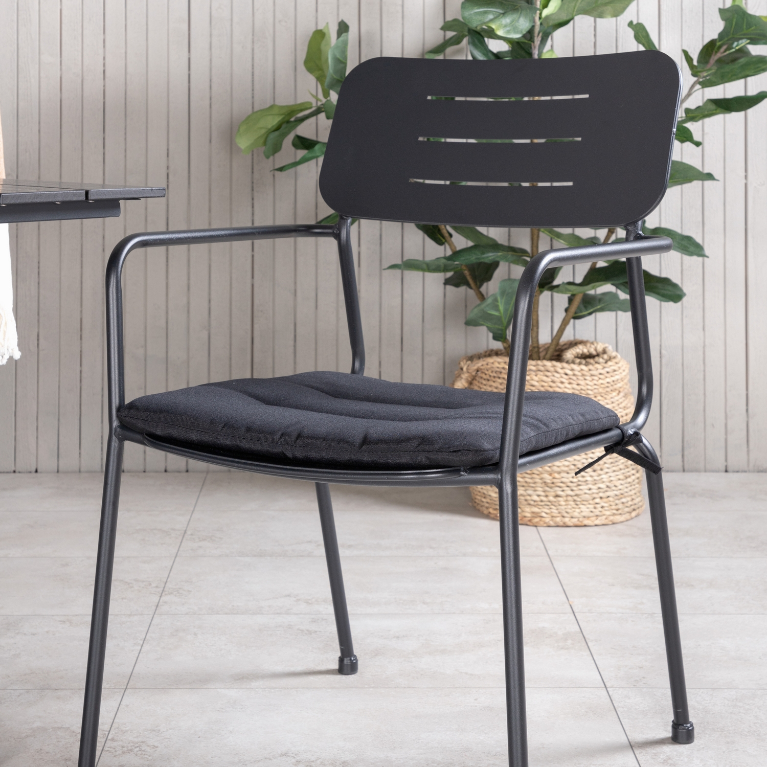 Spisegruppe Venture Home Denver med 4 Nicke Stoler
