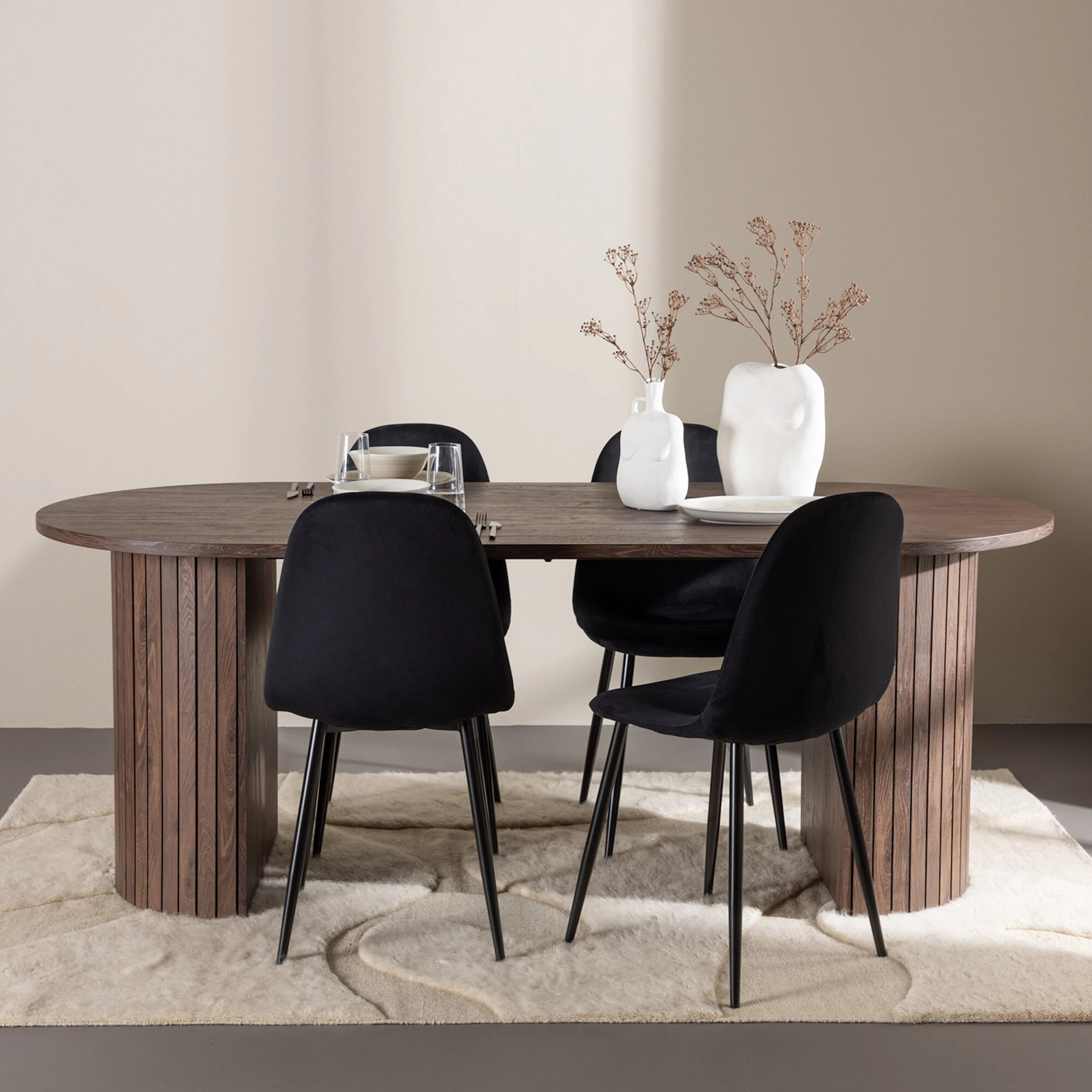 Spisegruppe Venture Home Härön 200 med 4 stk Polar Stoler Fløyel