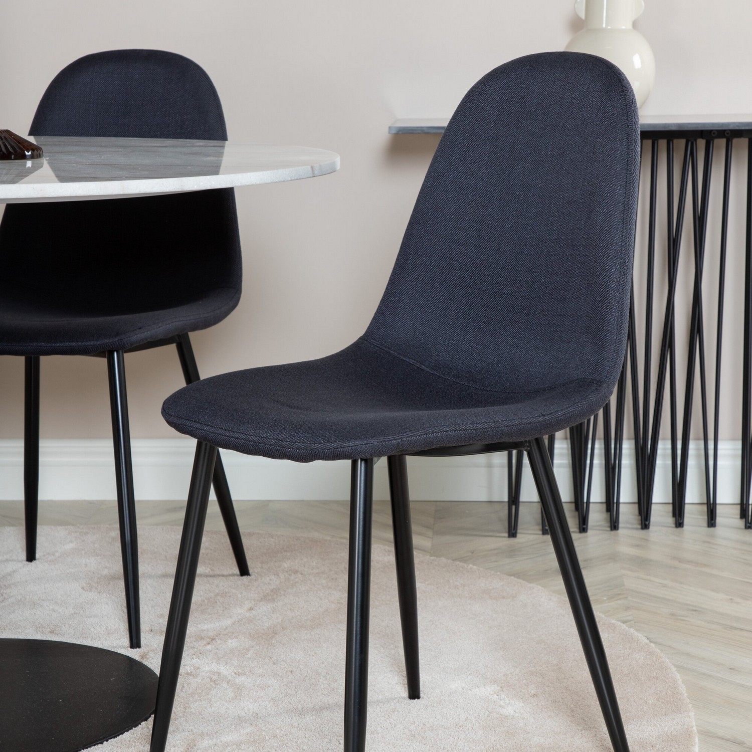 Spisegruppe Venture Home Estelle med 4 Pobbie Stoler Polyester