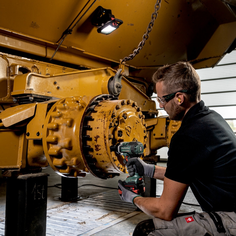 Muttertrekker Metabo SSW 18 LTX 800BL S CB uten Batteri og Lader