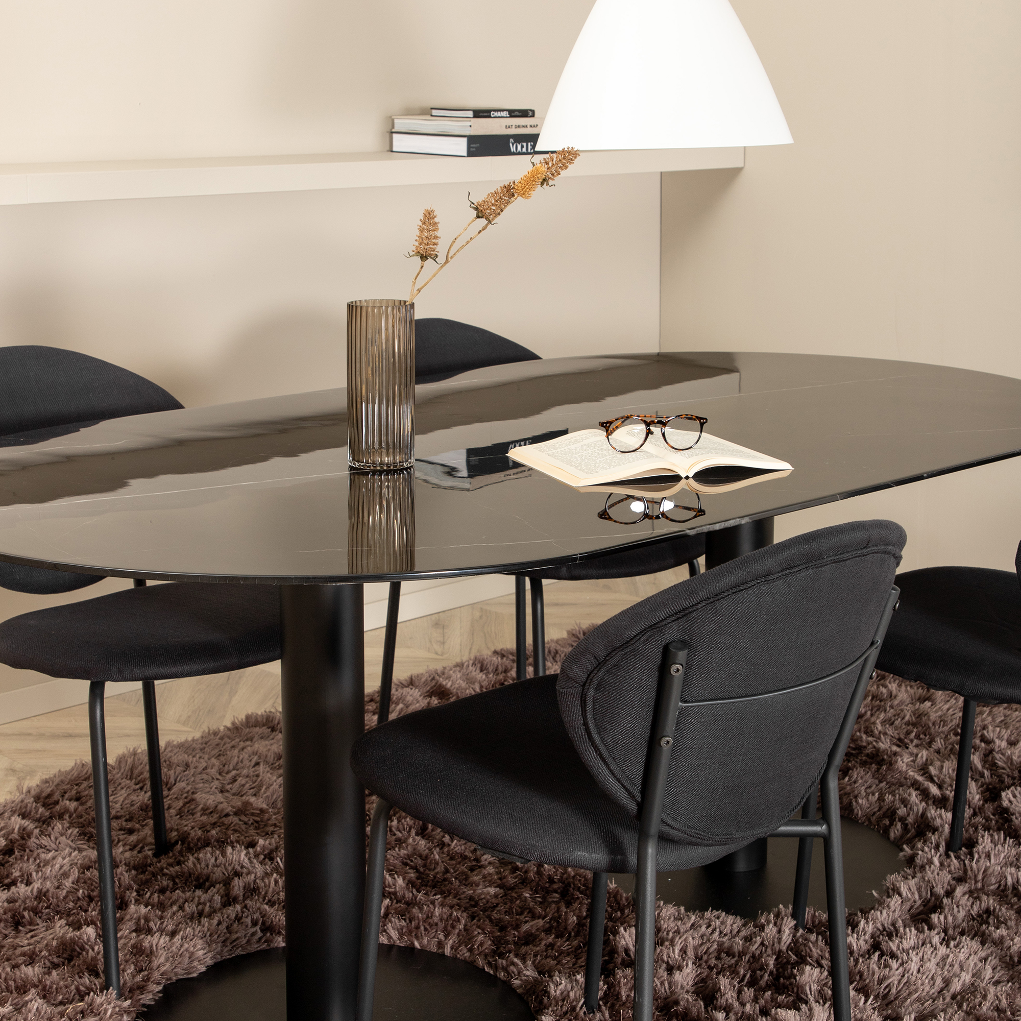 Spisegruppe Venture Home Oslo med 4 Valor Stoler