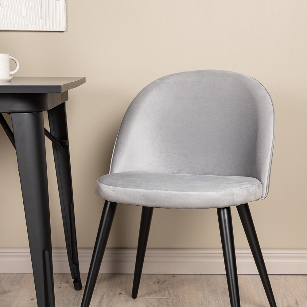 Spisegruppe Venture Home Tempe med 2 Velvet Stoler