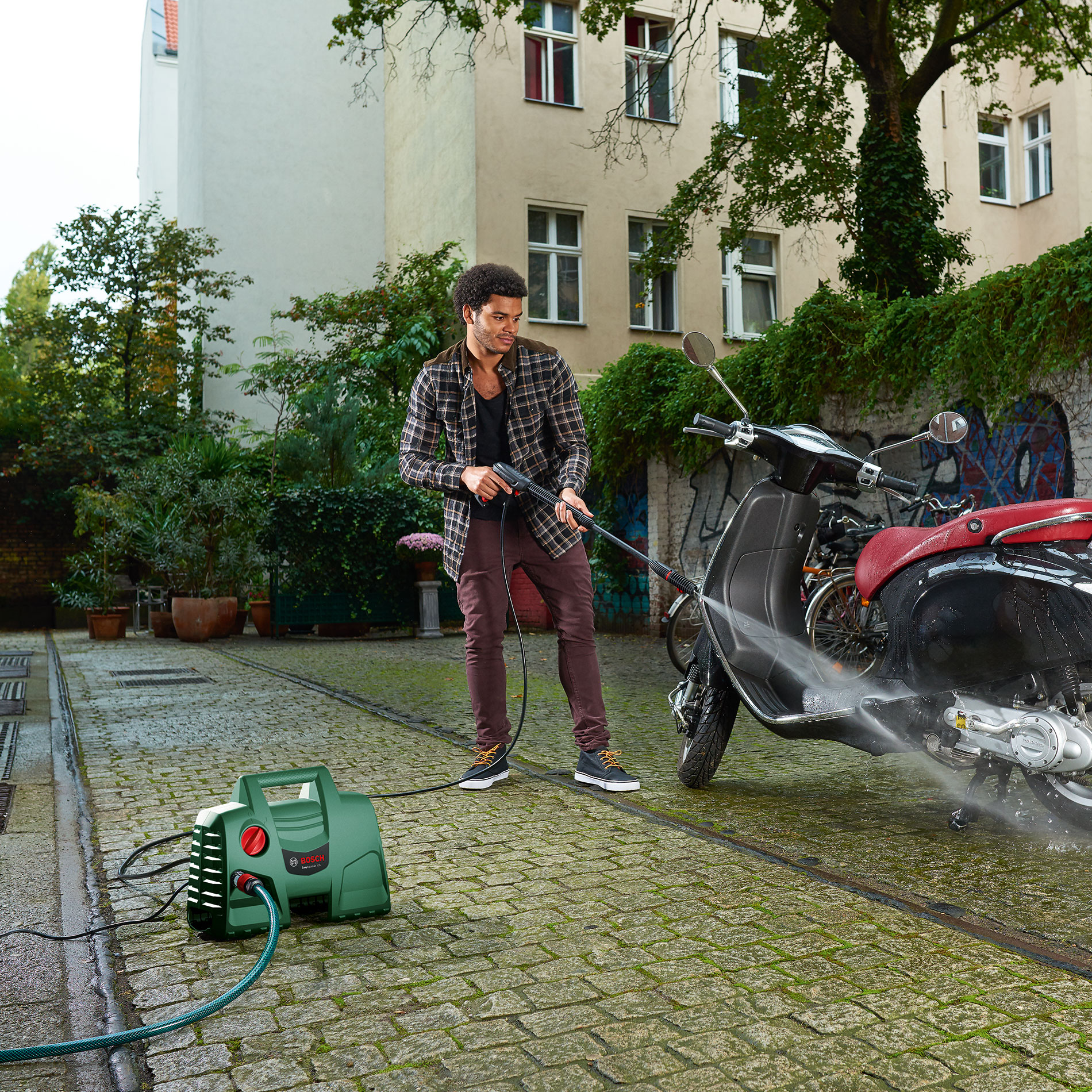 Høytrykksspyler Bosch Power Tools Aquatak 100