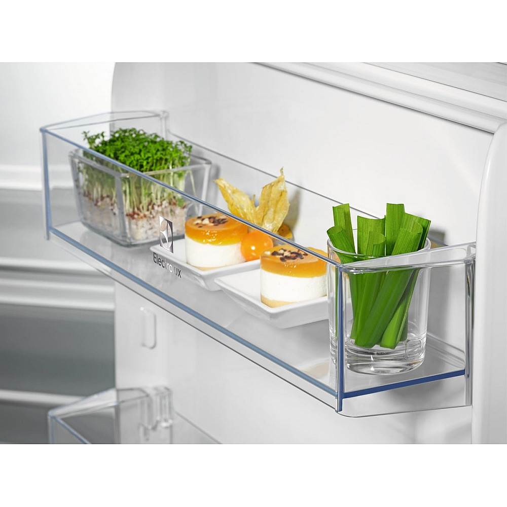 Kjøleskap Electrolux ERD6DE18S1 DynamicAir