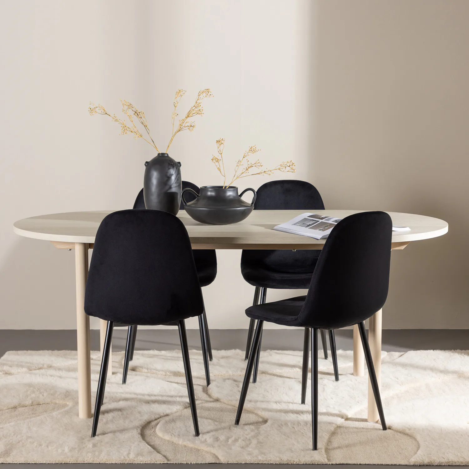 Spisegruppe Venture Home Andy 180 med 4 stk Polar Stoler Fløyel