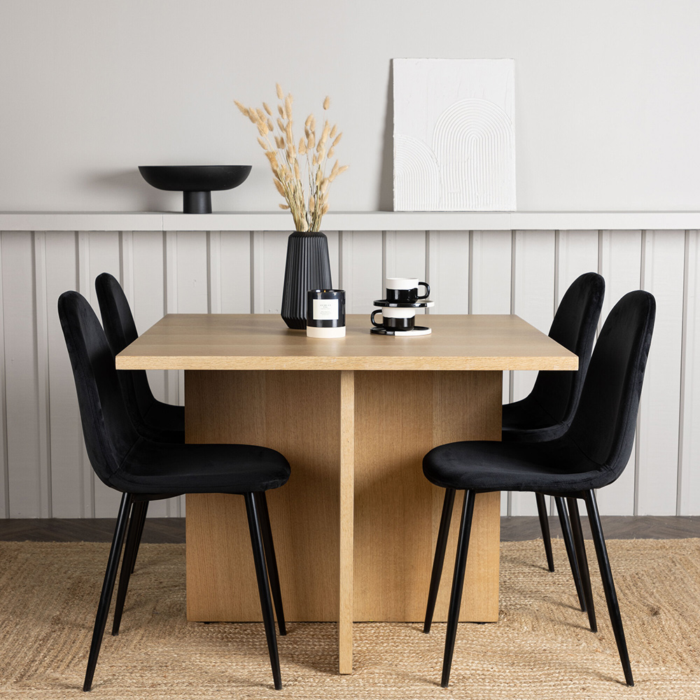 Spisegruppe Venture Home Leo med 4 Polar Stoler