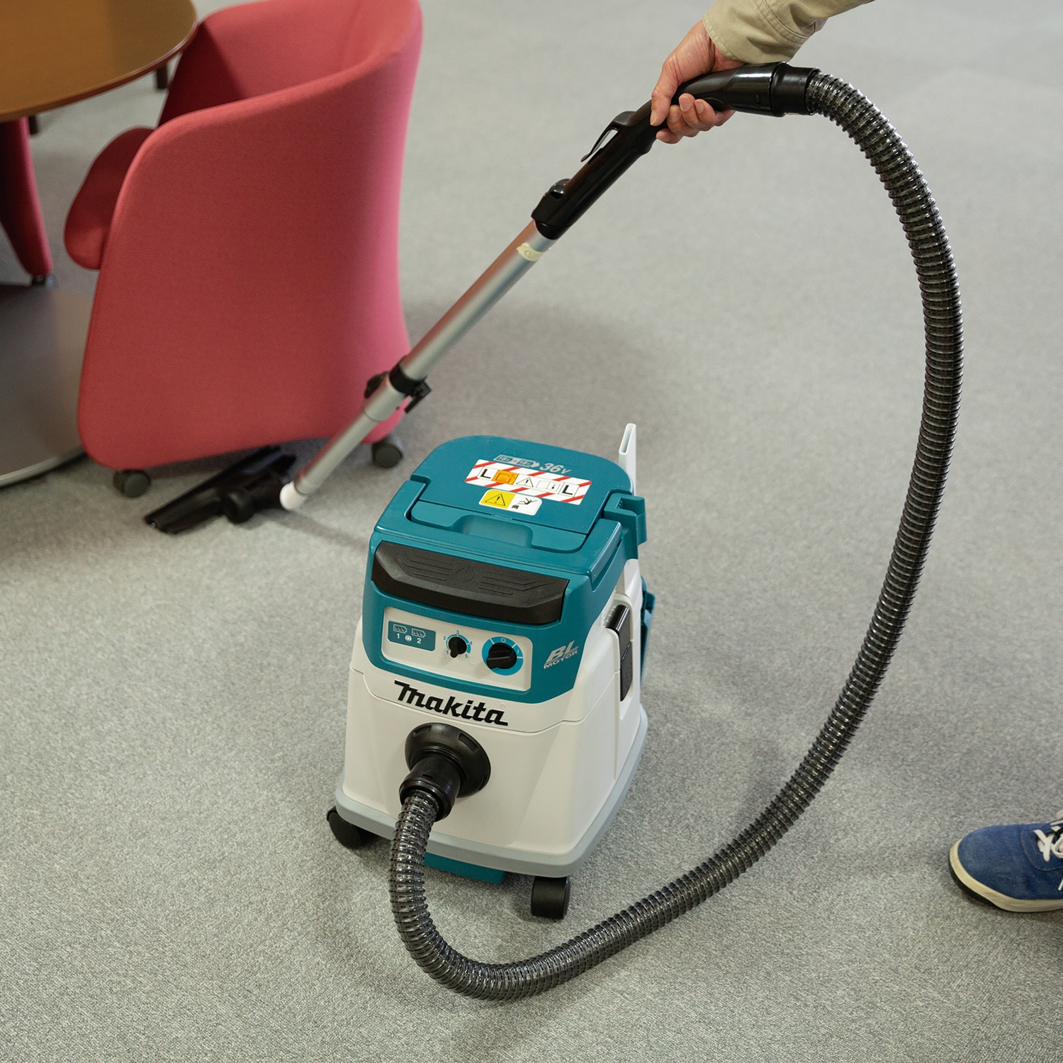 Støvsuger Makita 2X18V DVC156LZX1 Uten Batteri og Lader