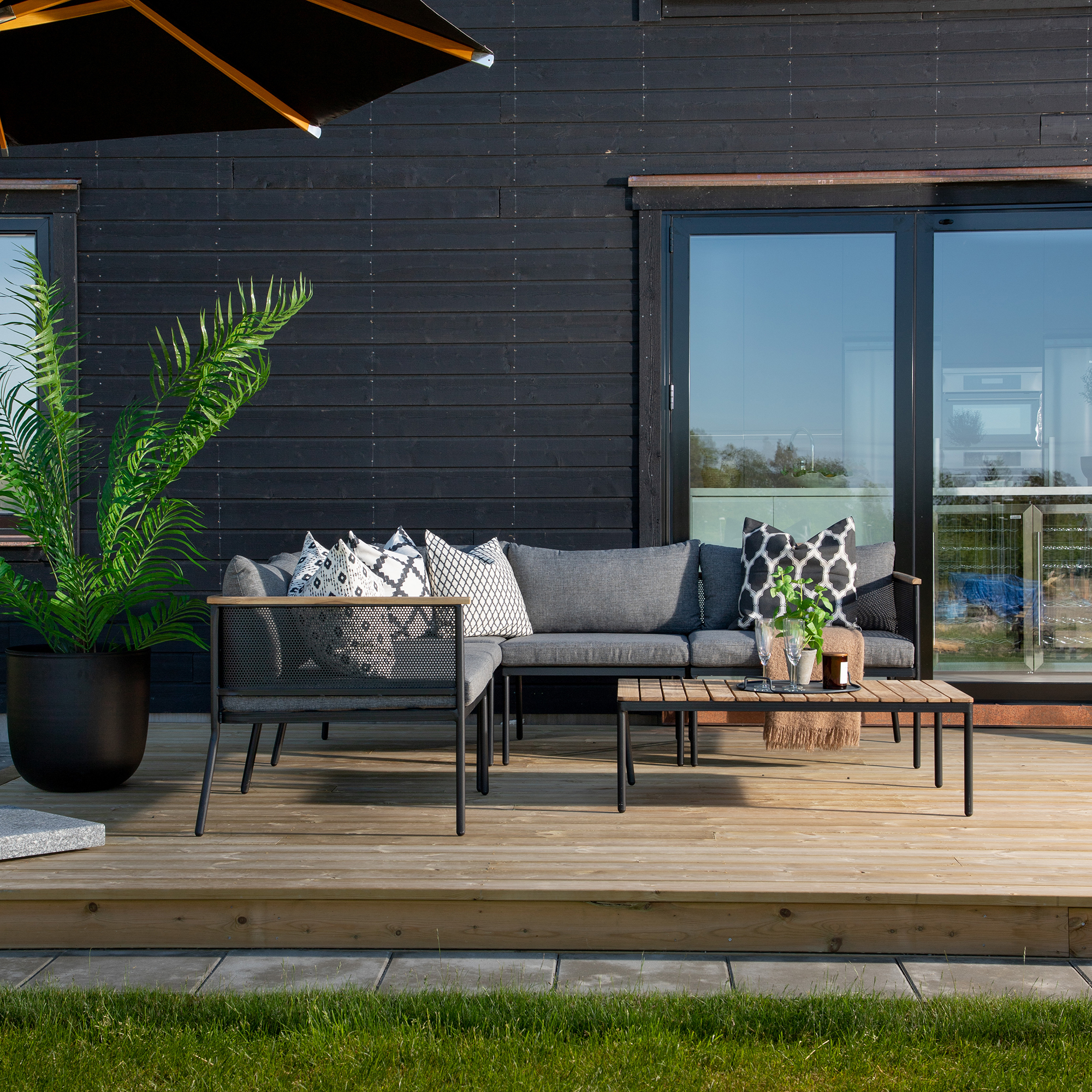 Hagegruppe Venture Home Nance Utendørs