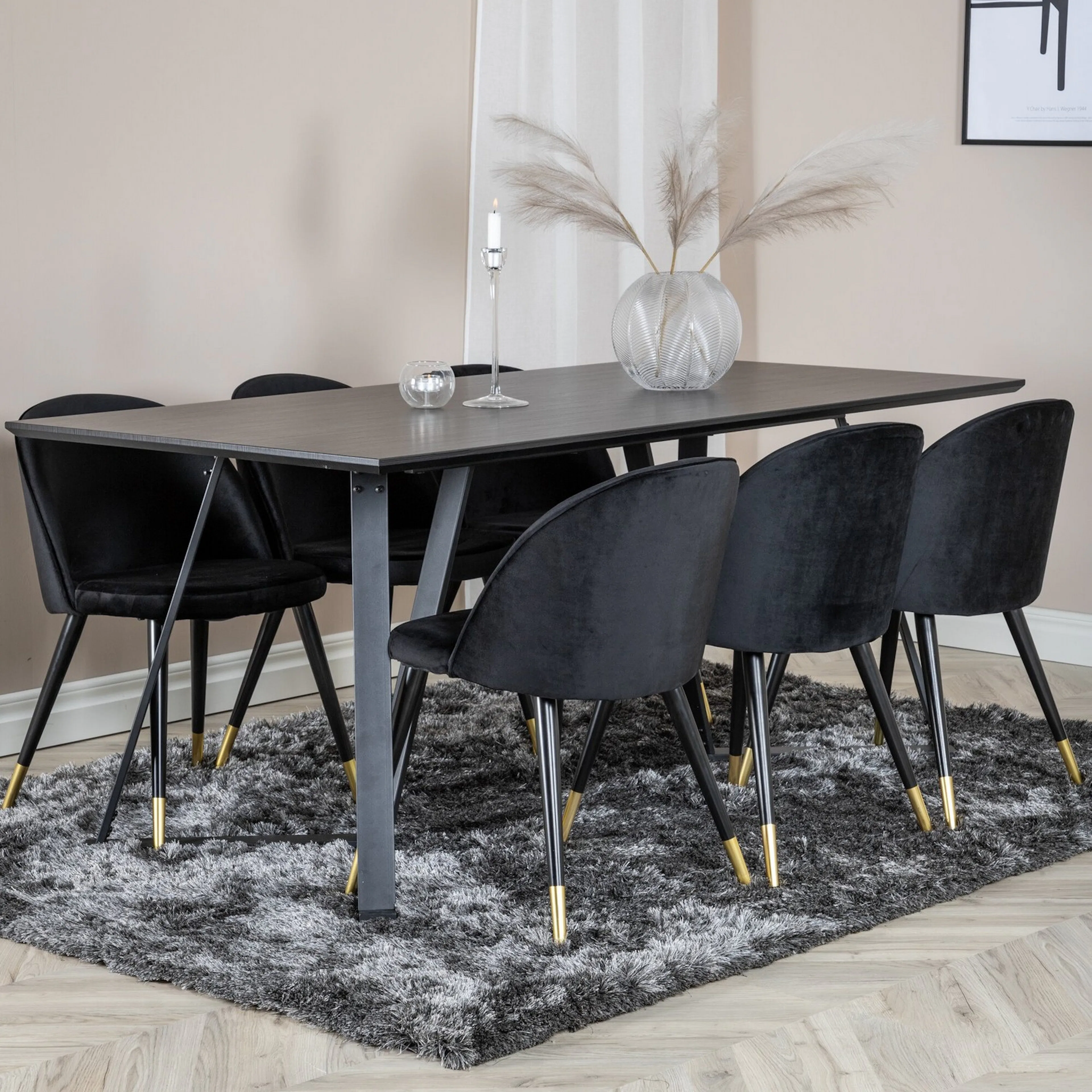 Spisegruppe Venture Home Madde med 6 Valentina Stoler Fløyel