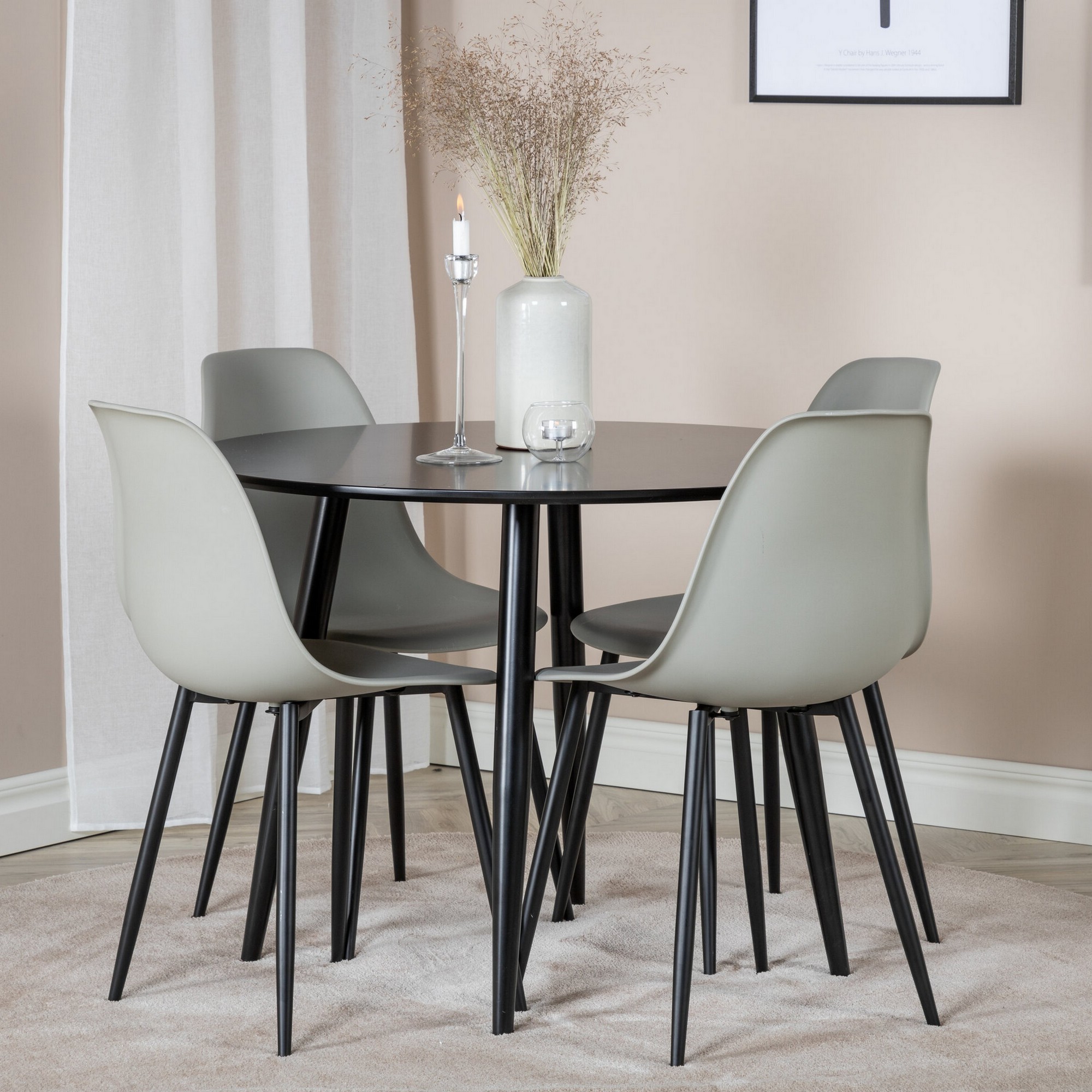 Spisegruppe Venture Home Plaza med 4stk Polar Stoler