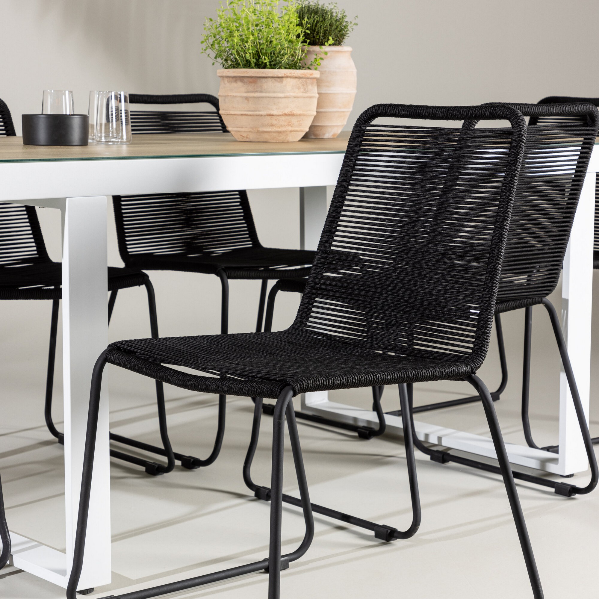 Hagegruppe Venture Home Merlo med 6 Lindos Stoler