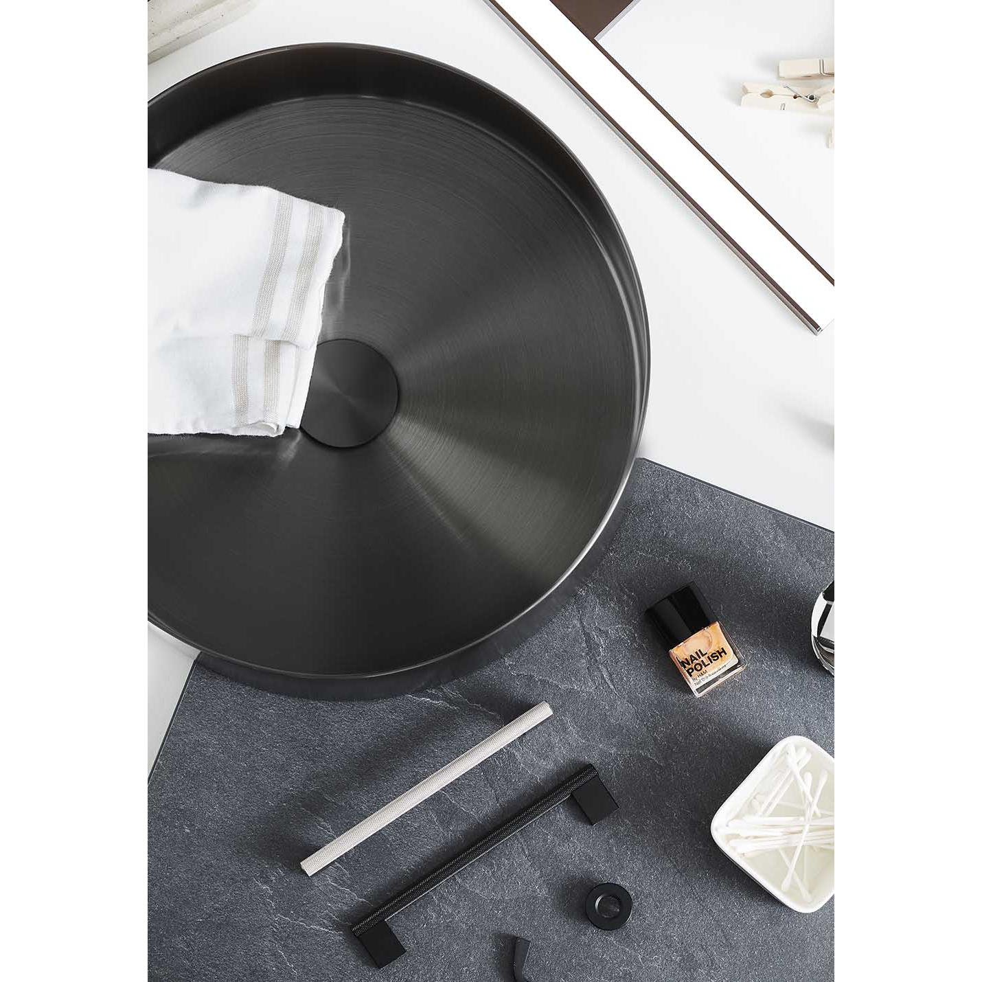 Tvättställ Noro Icon med Tvättställsblandare Neo