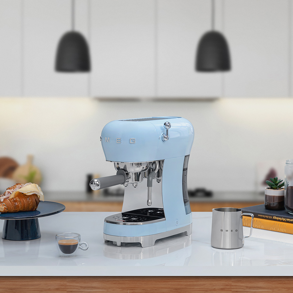 Espressomaskin Smeg ECF02