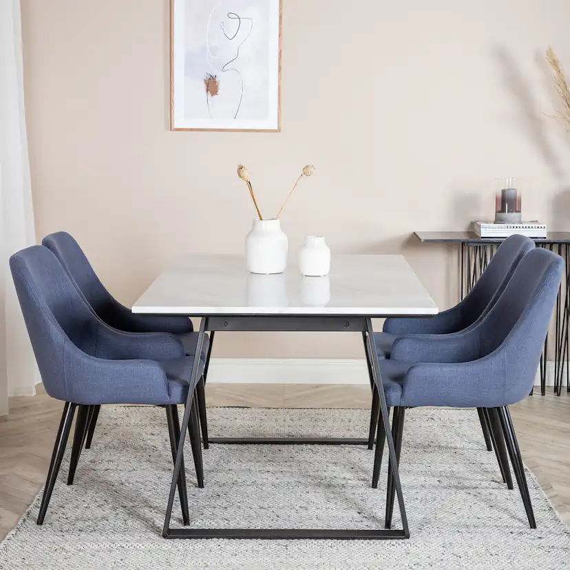 Spisegruppe Venture Home Estelle 140 med 4 Plake Stoler