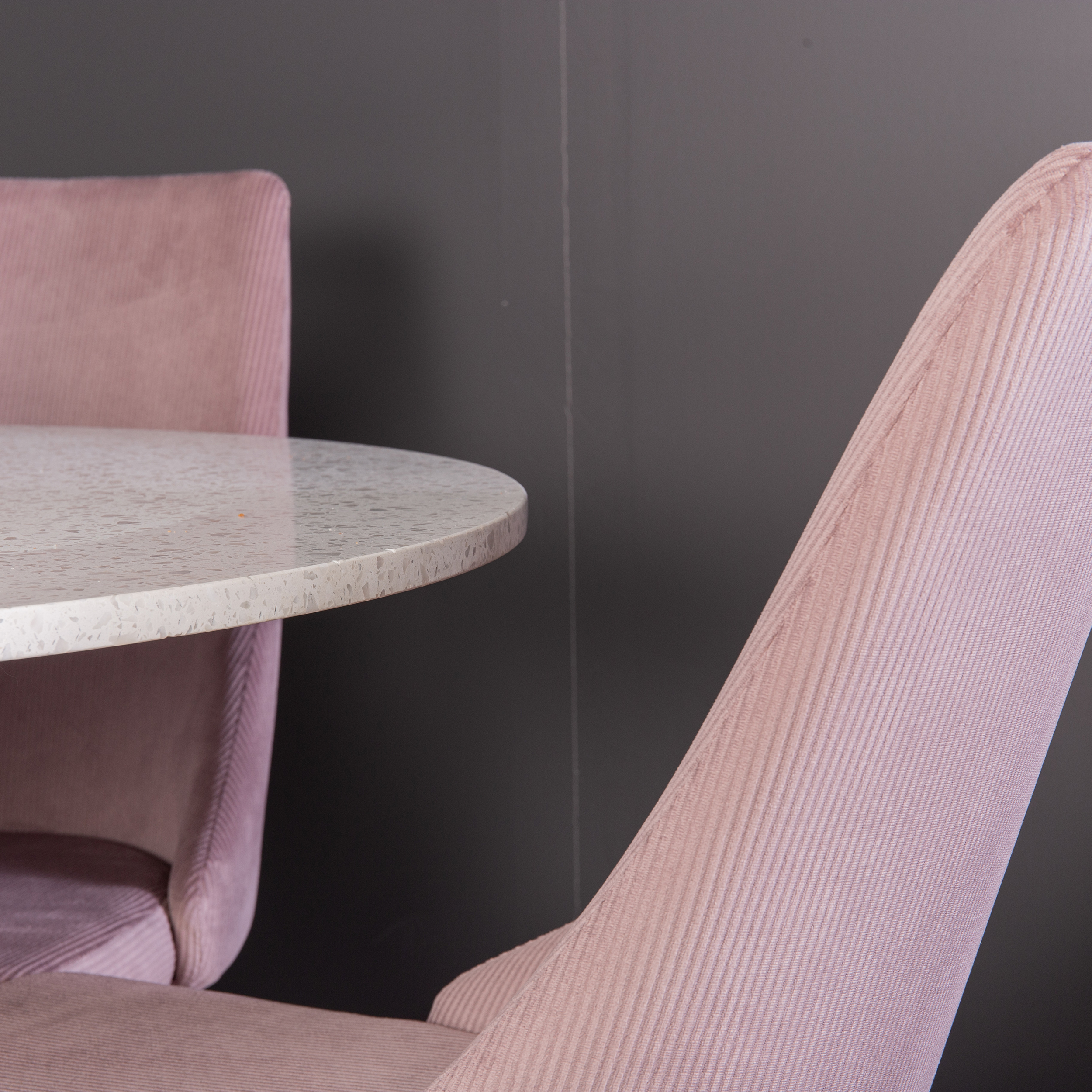 Spisegruppe Venture Home Roxanna HHvitBord med 4 Laura Stoler Manchester