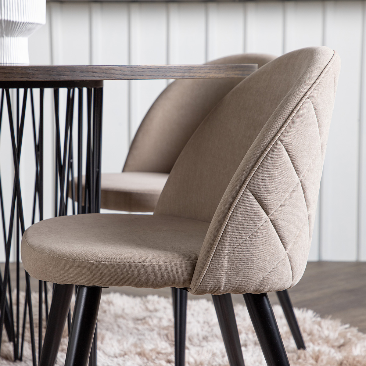 Spisegruppe furniture/fashion Stone med 4 Velvet Stitches Stoler