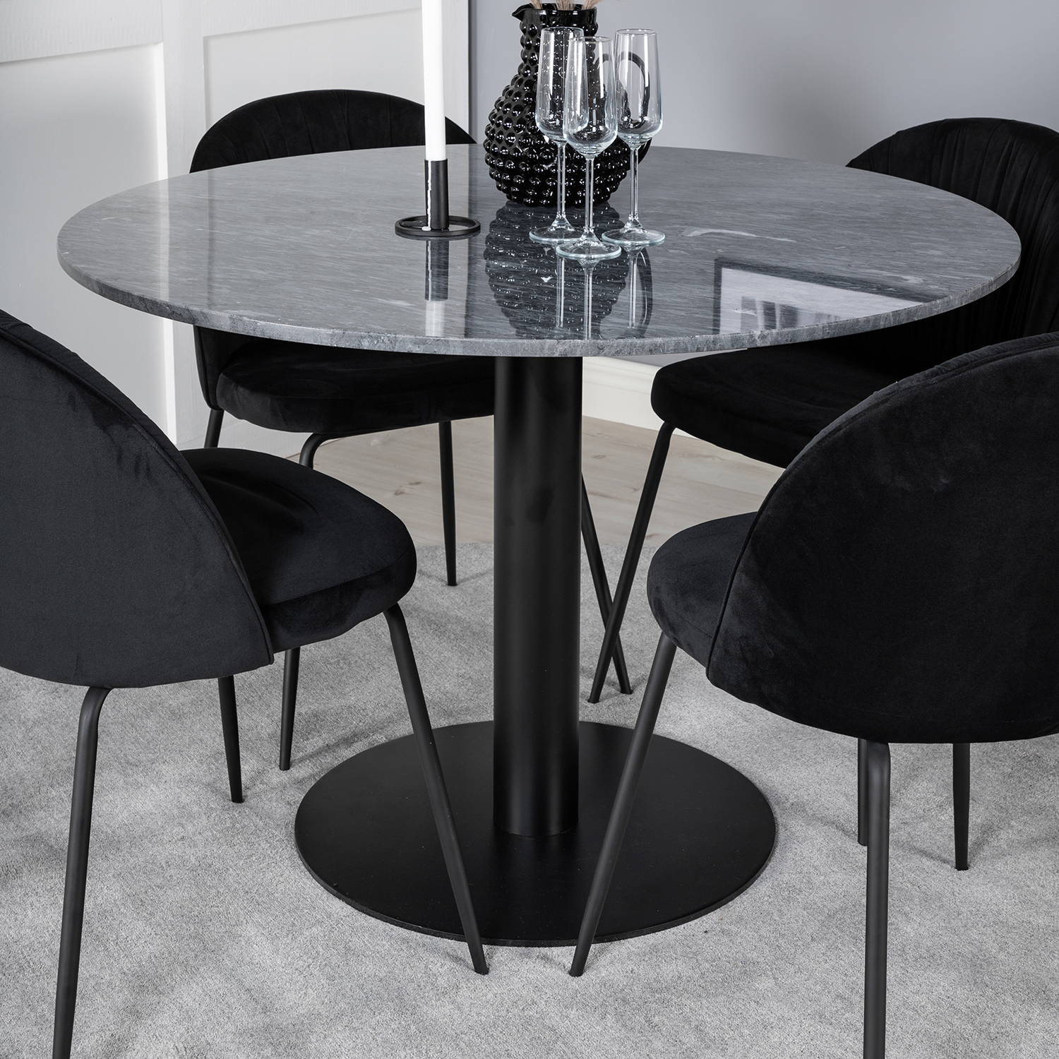 Spisegruppe Venture Home Estelle med 4 Wrigley Stoler Fløyel