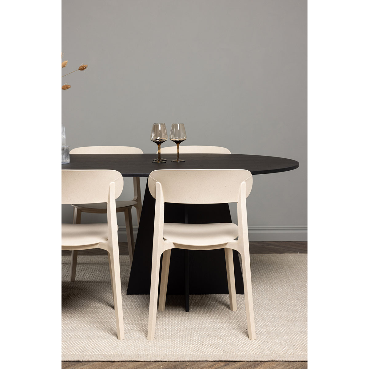 Spisegruppe Venture Home Bootcut Oval med 6 stk Åstol