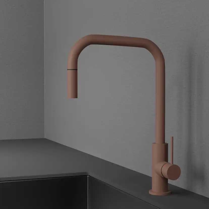 Kjøkkenbatteri Scandtap Steel Accent Square med Uttrekkbar Tut