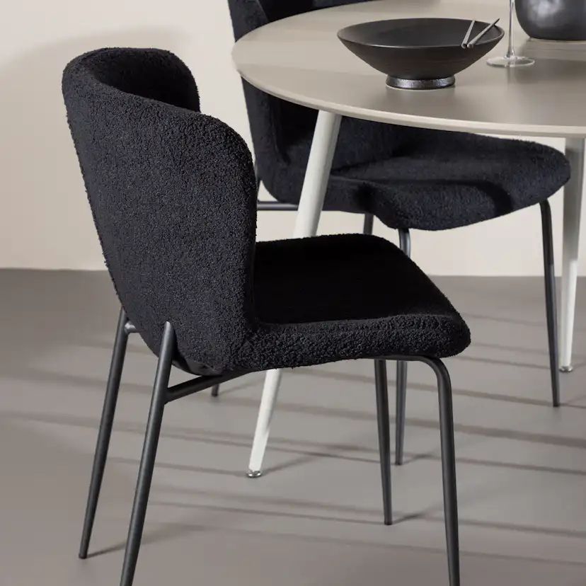 Spisegruppe Venture Home Plaza Ø120 med 4 stk Modesto Stoler