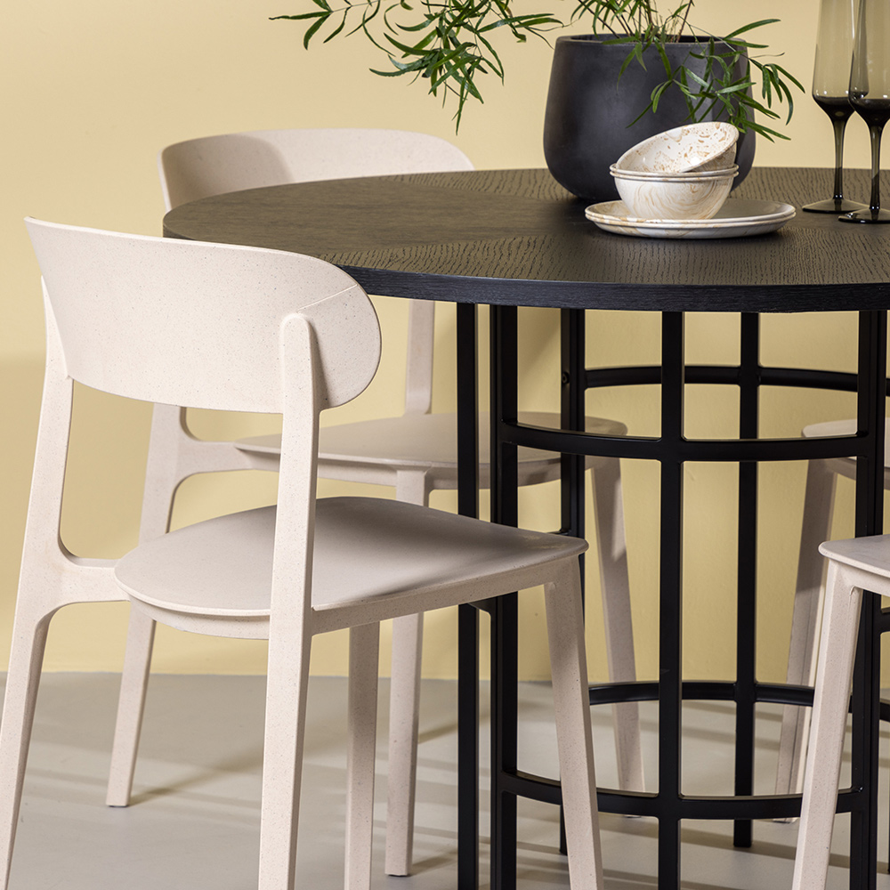 Spisegruppe Venture Home Copenhagen Ø 115 cm med 4 Åstol Stoler