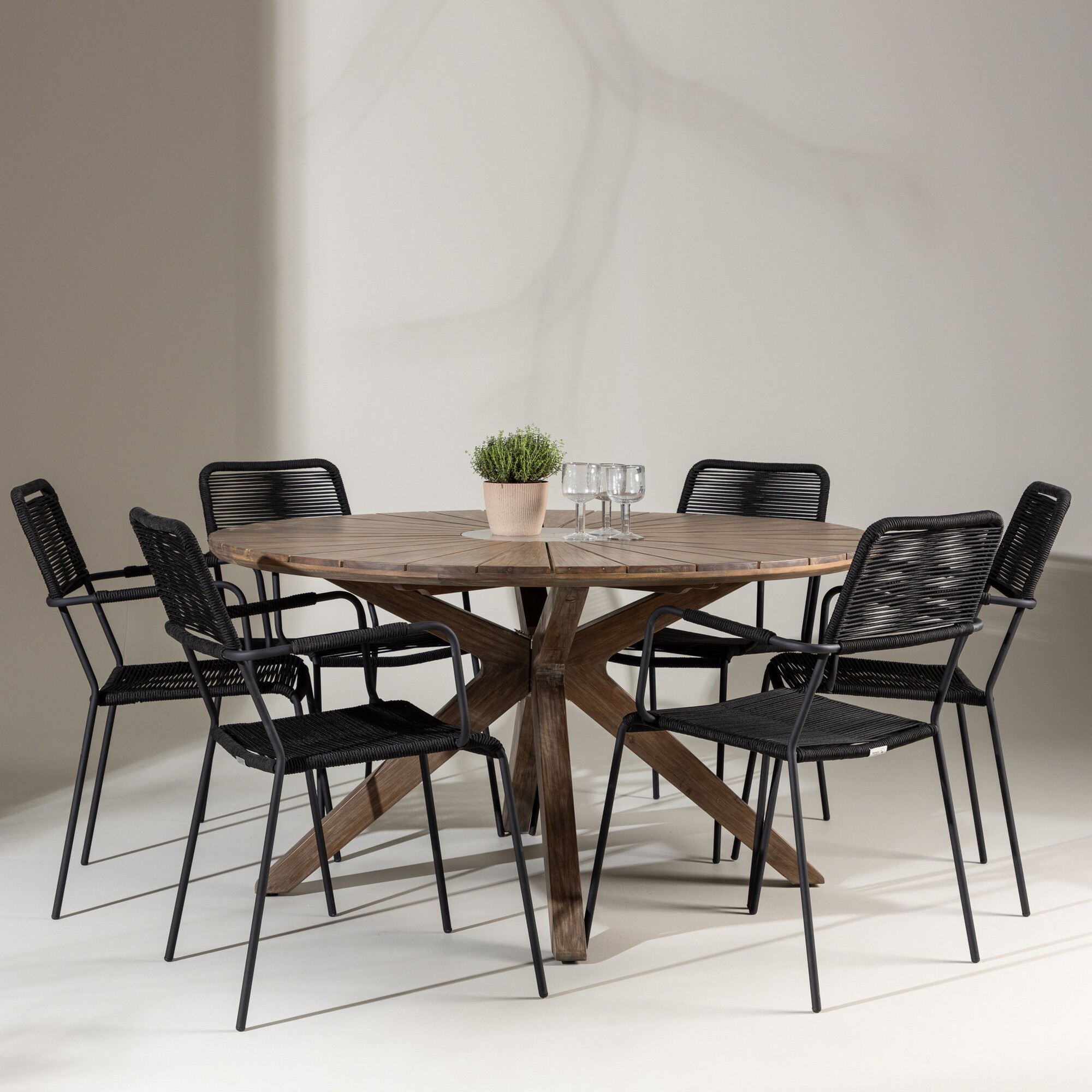 Hagegruppe Venture Home Rosario med 6 Lindos Lenestoler