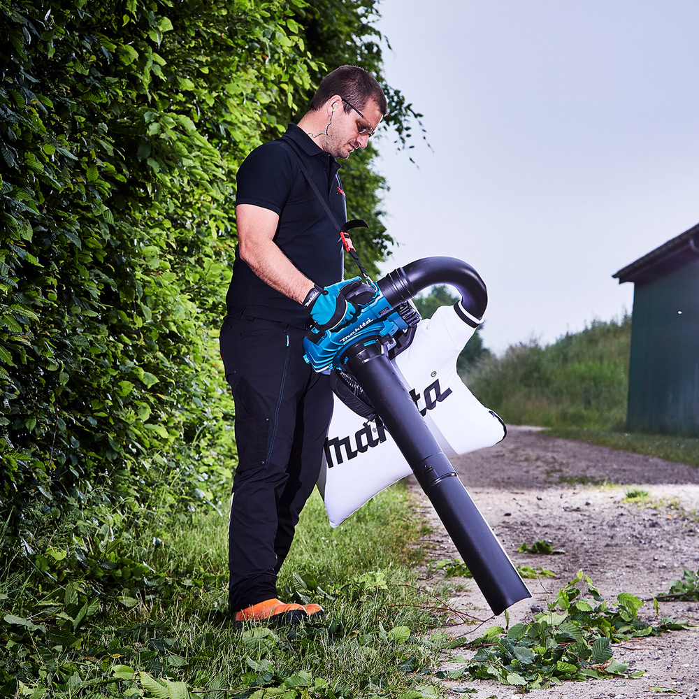 Løvblåser Makita LXT DUB363ZV LXT 2x18V med Sugefunksjon uten Batteri og Lader