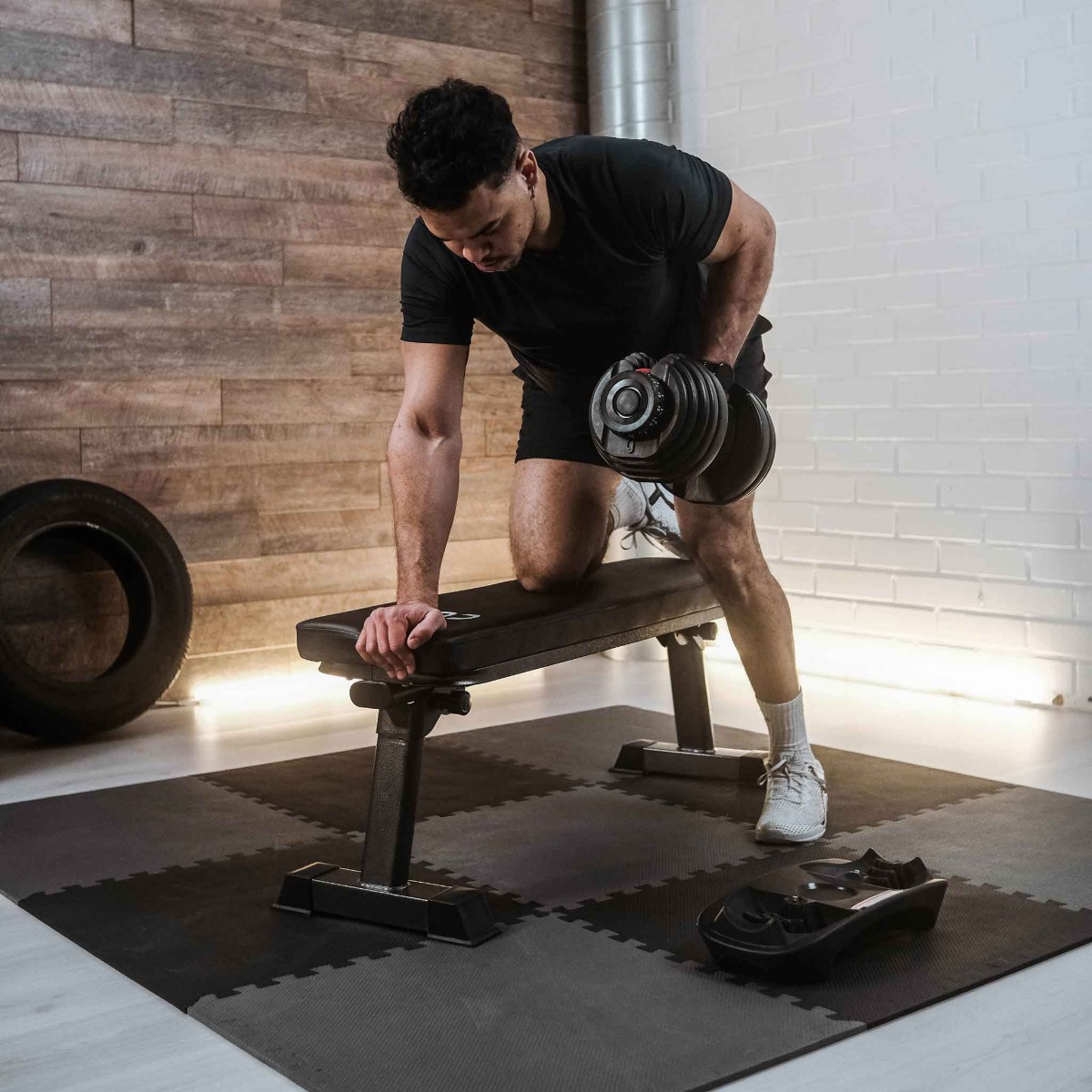 Treningsbenk Core Rak