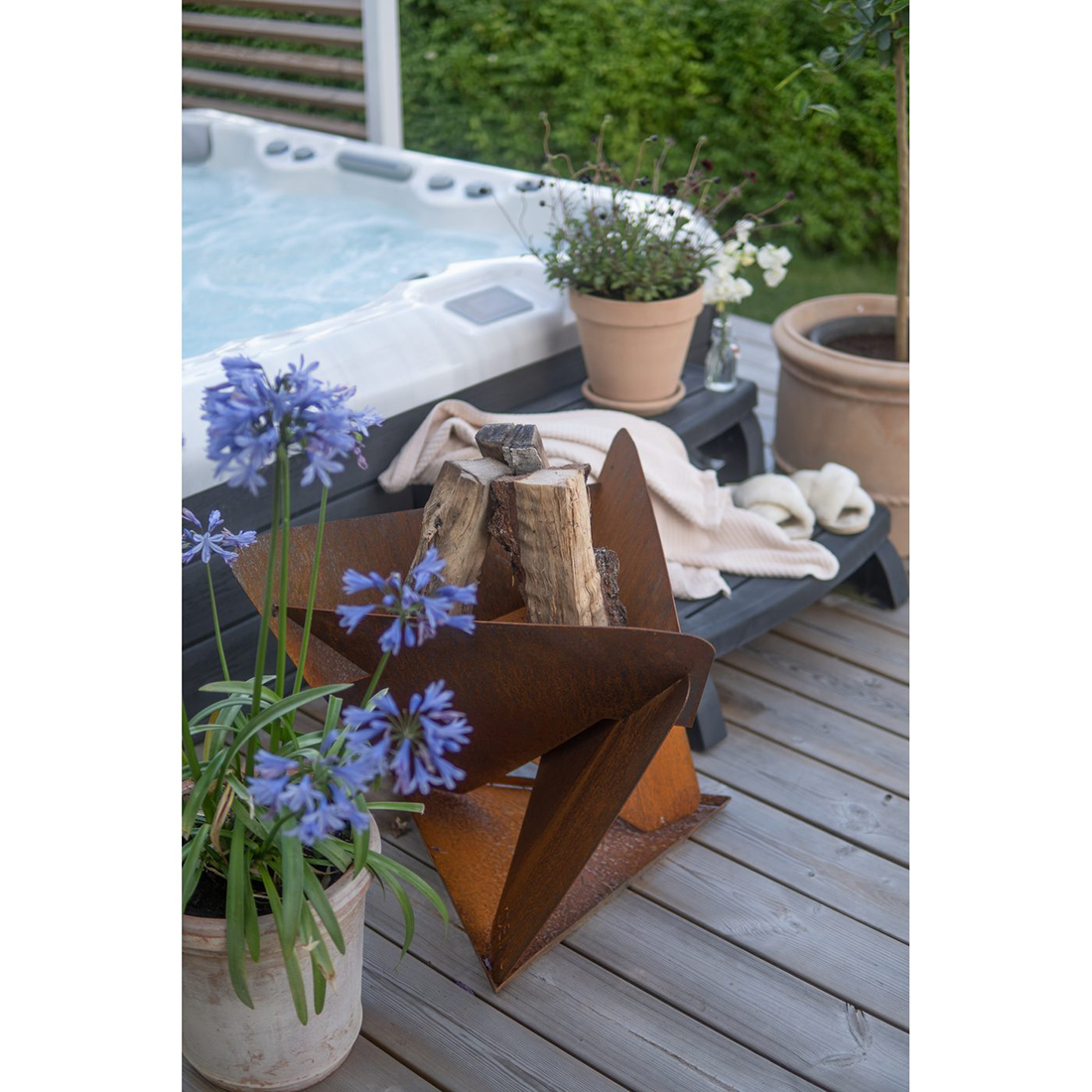 Bålpanne Jabo Triangel Inkl Fat Corten 64x64x54 cm