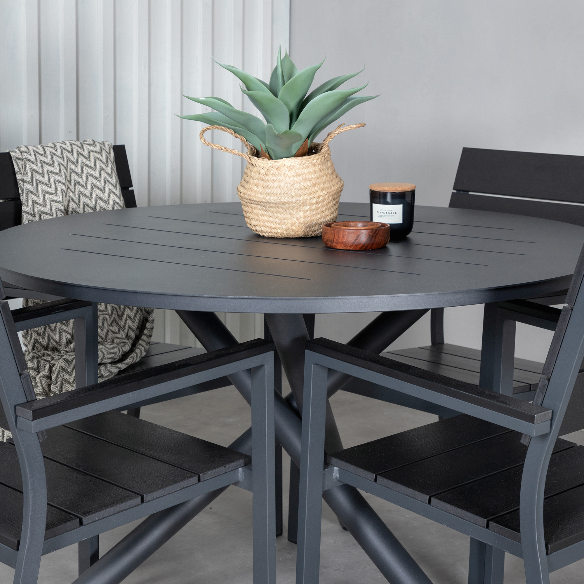 Spisegruppe Venture Home Ande med 4 Livia Spisestoler