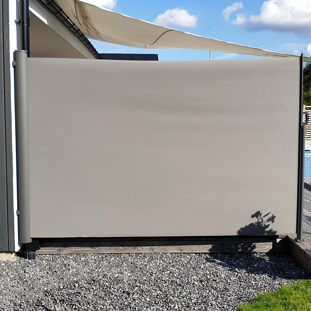 Sidemarkise fra Metalcraft for Sol-, Vind- og Innsynsbeskyttelse