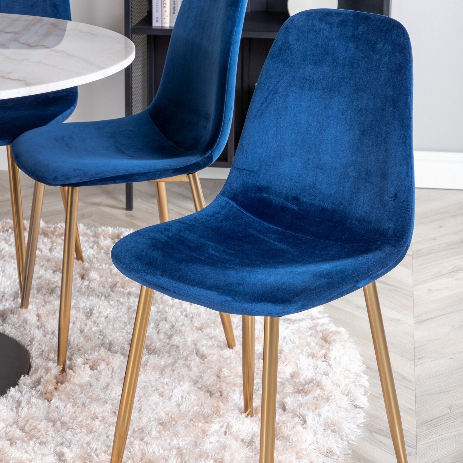 Spisegruppe Venture Home Estelle Hvit/Sort med 6 Pobbie Stoler