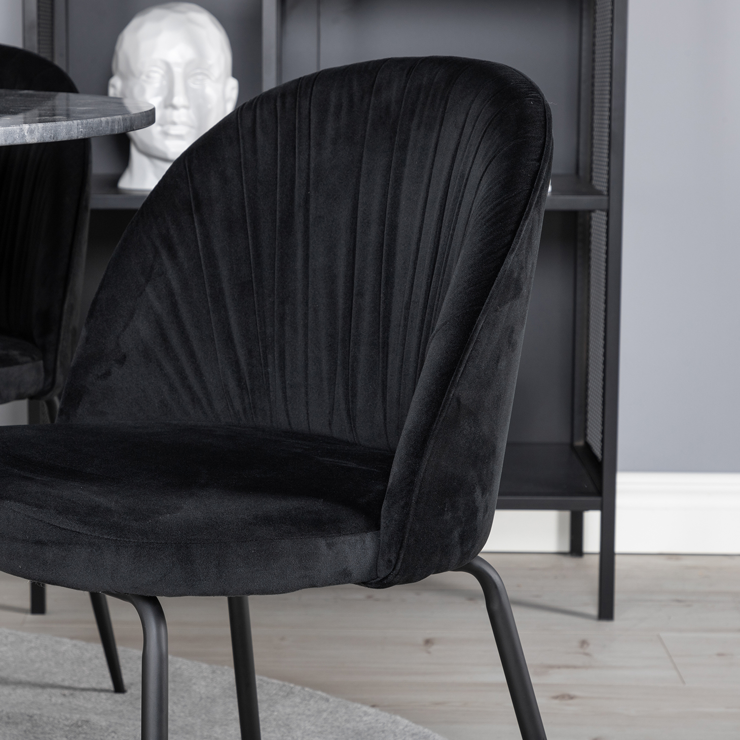 Spisegruppe Venture Home Estelle med 4 Wrigley Stoler Fløyel