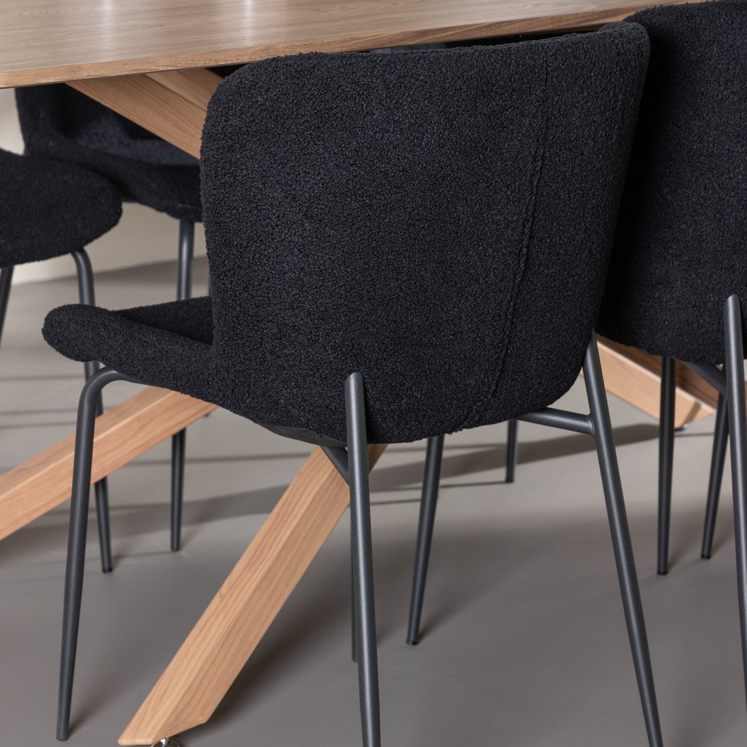 Spisegruppe Venture Home Piazza 180 med 6 stk Modesto Stoler Teddy