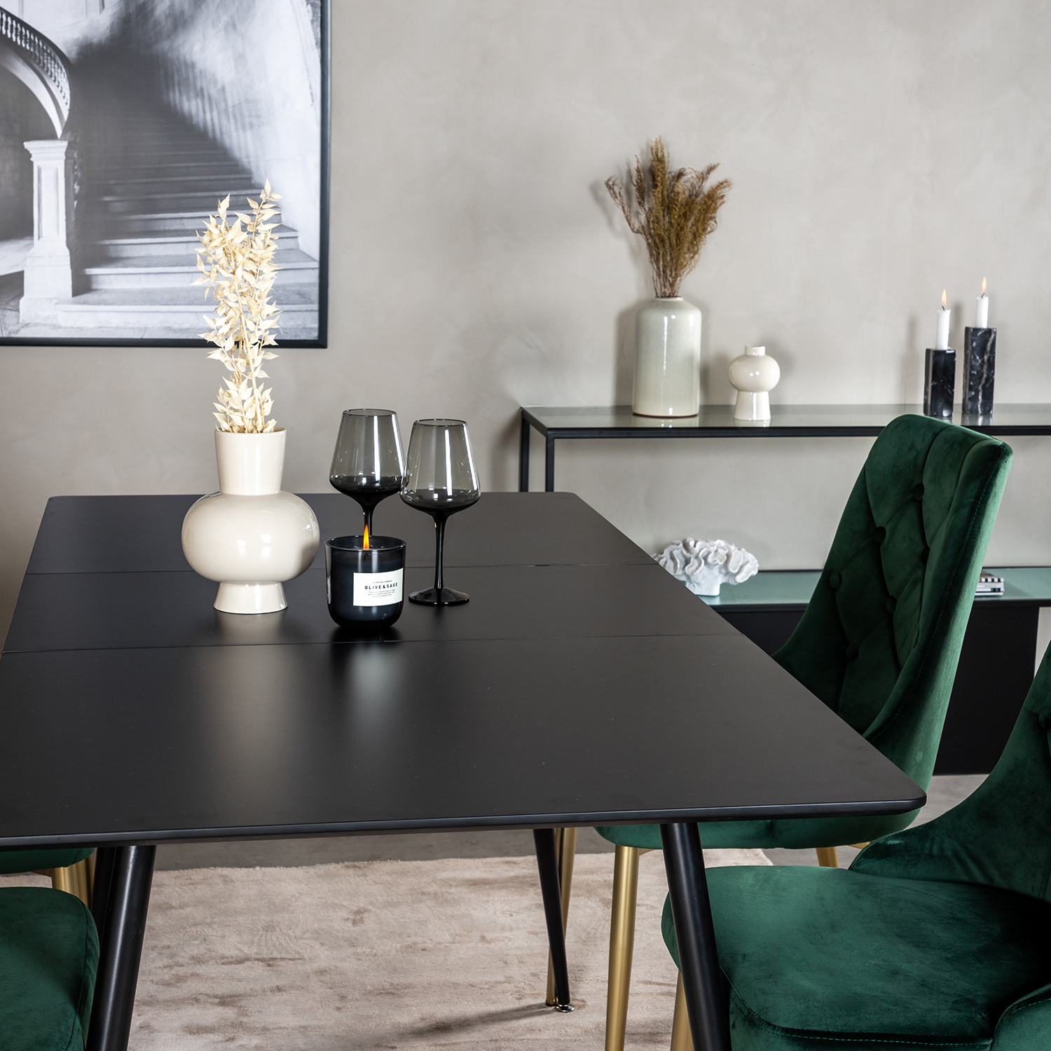 Spisegruppe Venture Home Silvia med Innleggsplate og 4 Vera Stoler Fløyel