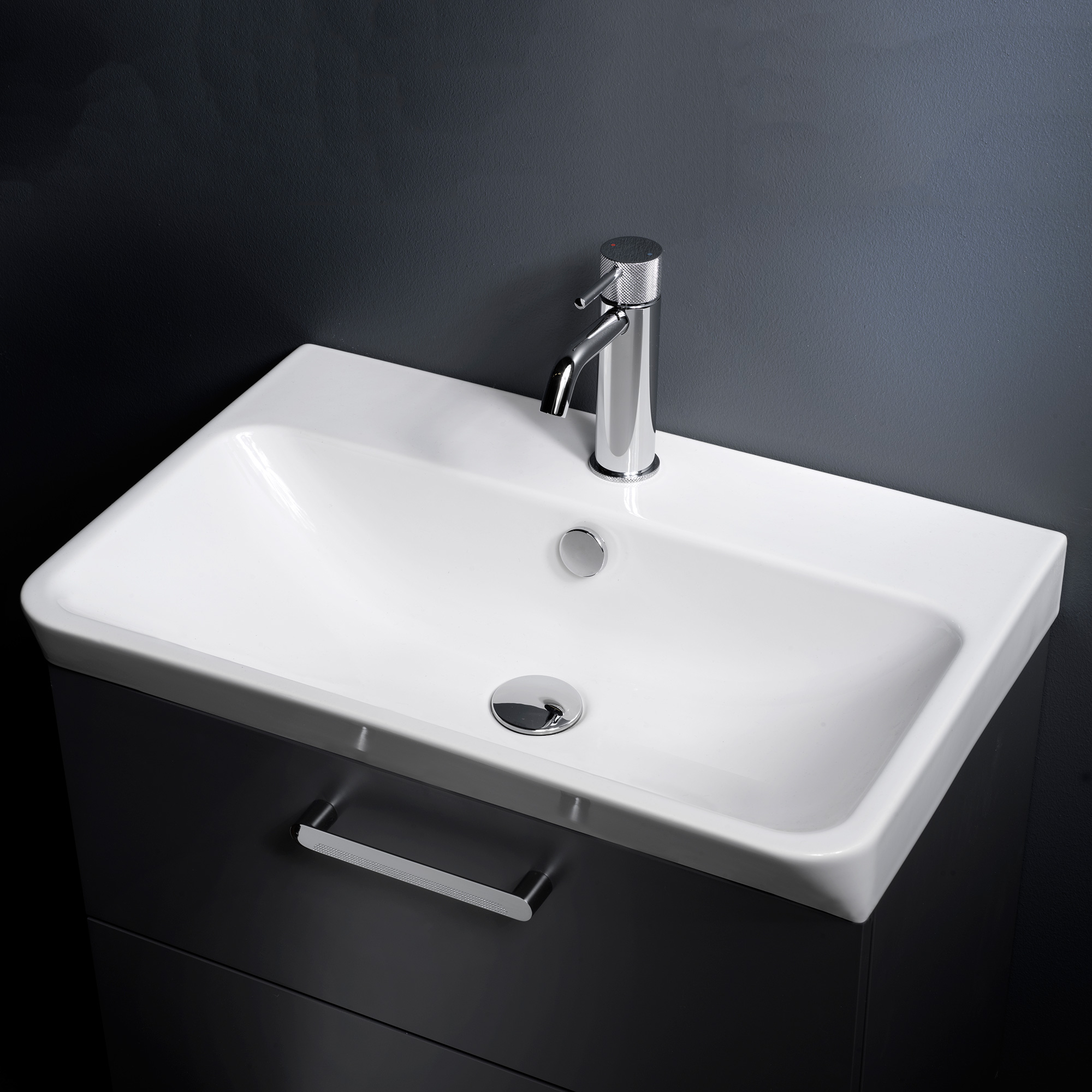 Servantskap Macro Design Crown Plain Light 70