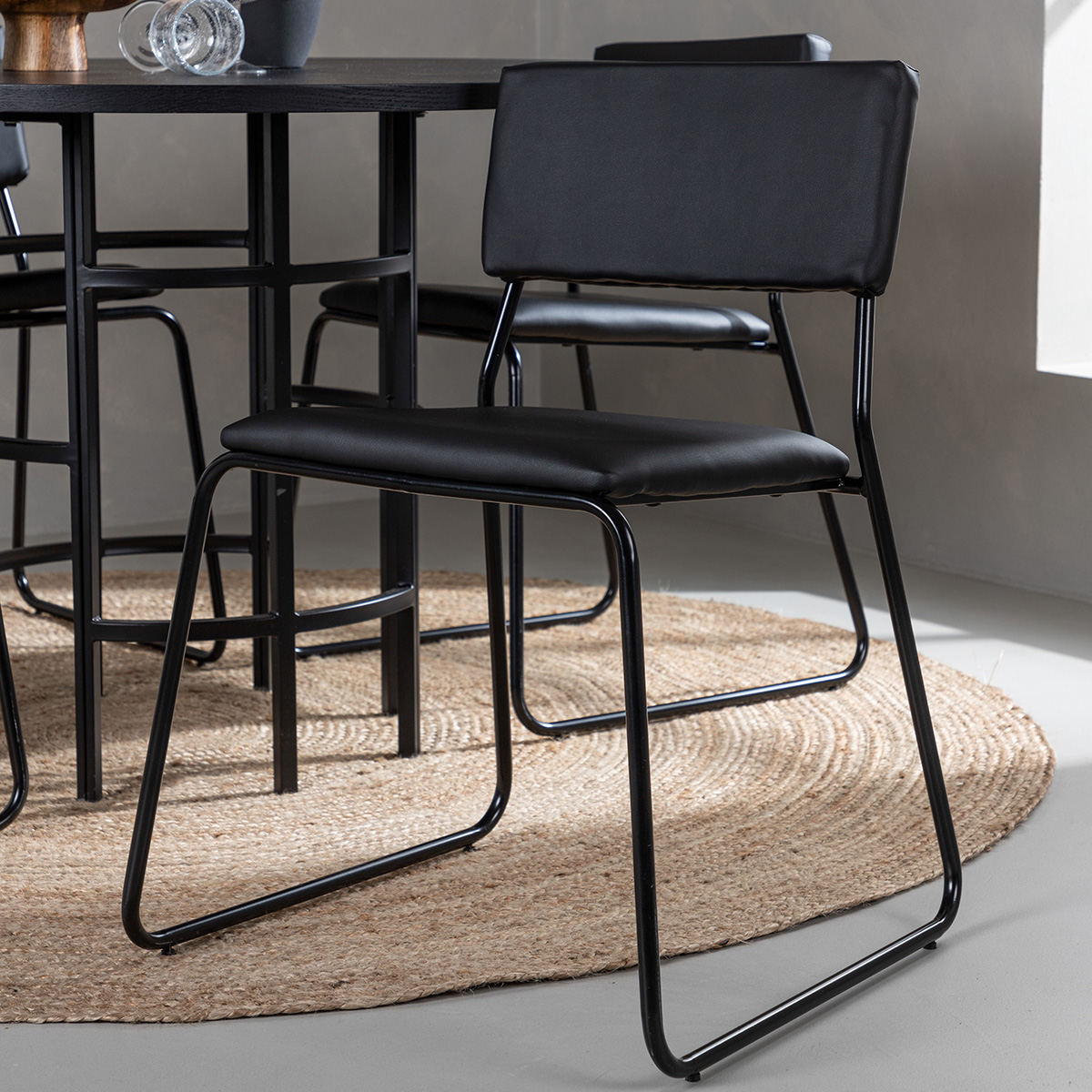 Spisegruppe Venture Home Copenhagen med 4 Kenth Stoler