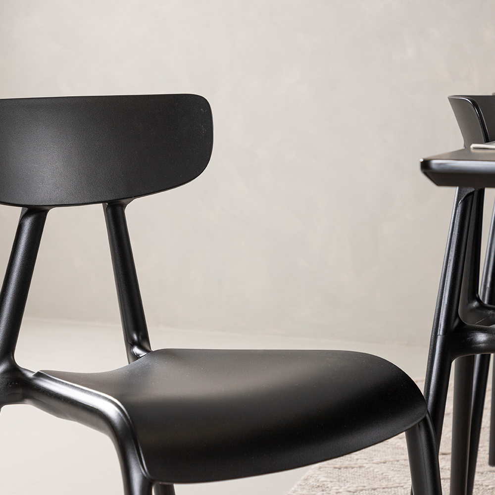 Spisegruppe Venture Home Vail med 6 Ursholmen Stoler
