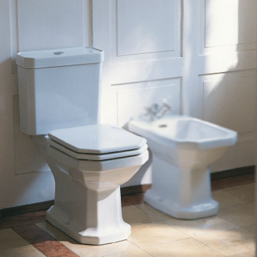 Toalett Duravit 1930 med P-lås med Toalettsete