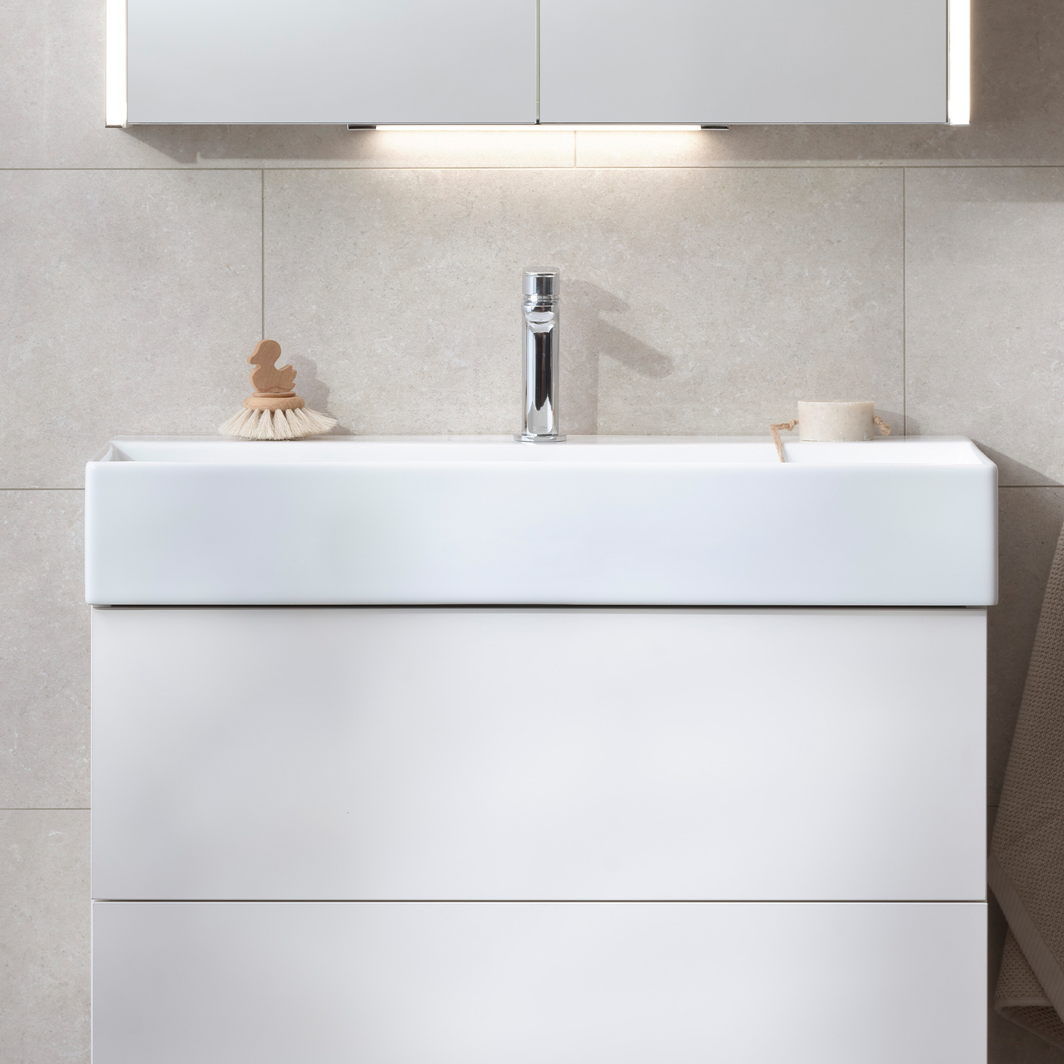 Enkelhandfat Miller Badrum Bloc Porslin