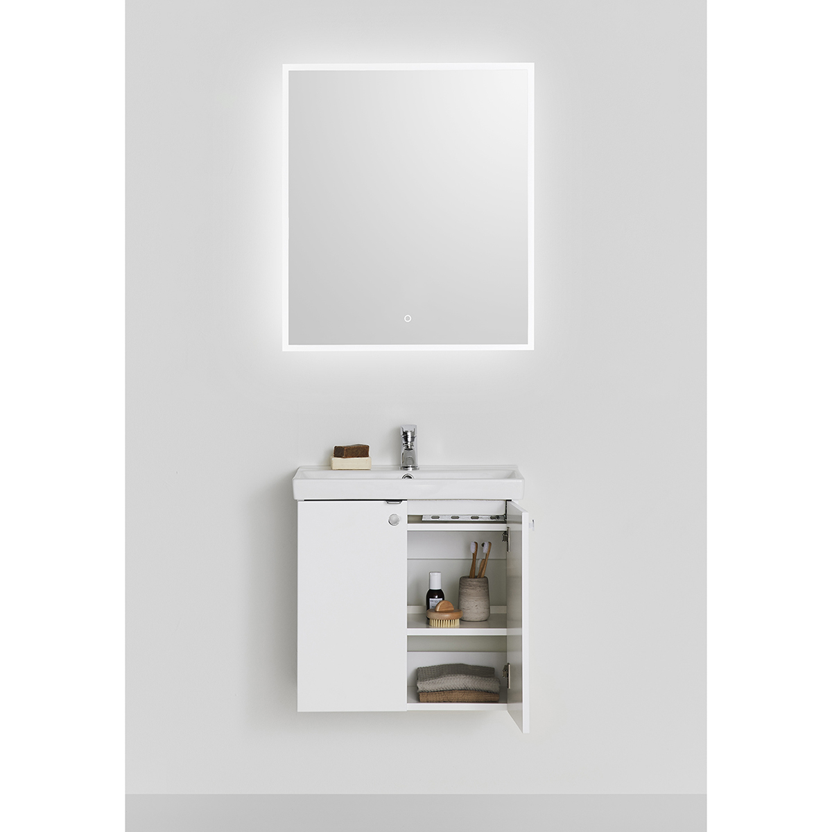 Möbelpaket Hafa Neat 550 med Luckor och Spegel Store Square LED