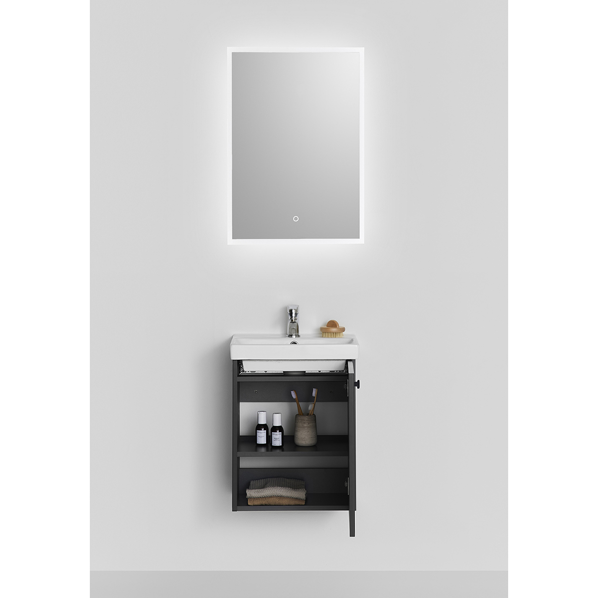 Möbelpaket Hafa Neat 420 med Lucka och Spegel Store Square LED