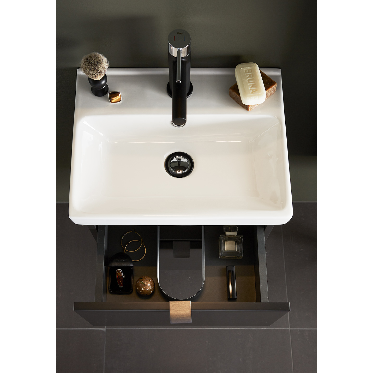 Servantskap Hafa Neat med Skuffer