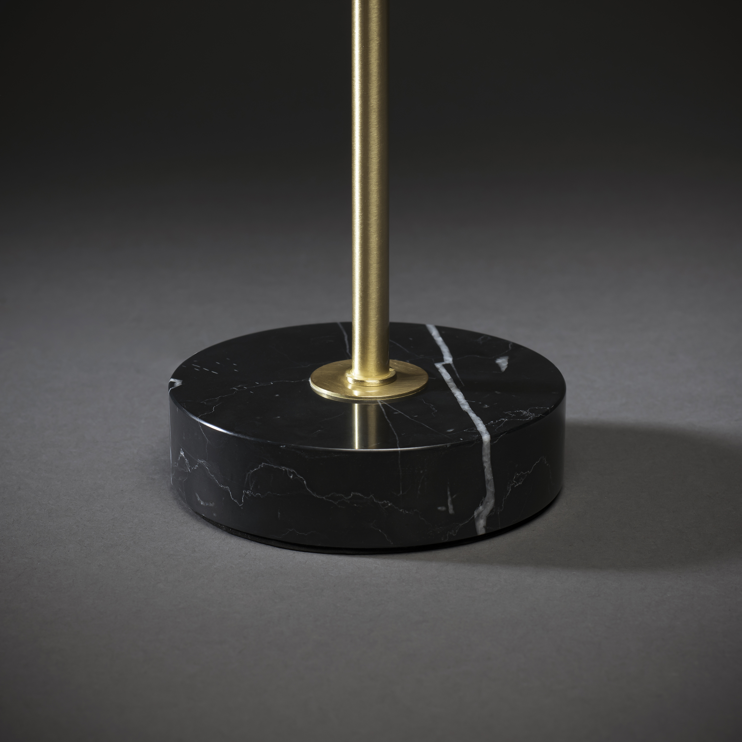 Adventsstjerne Gnosjö Konstsmide med Marmor fot