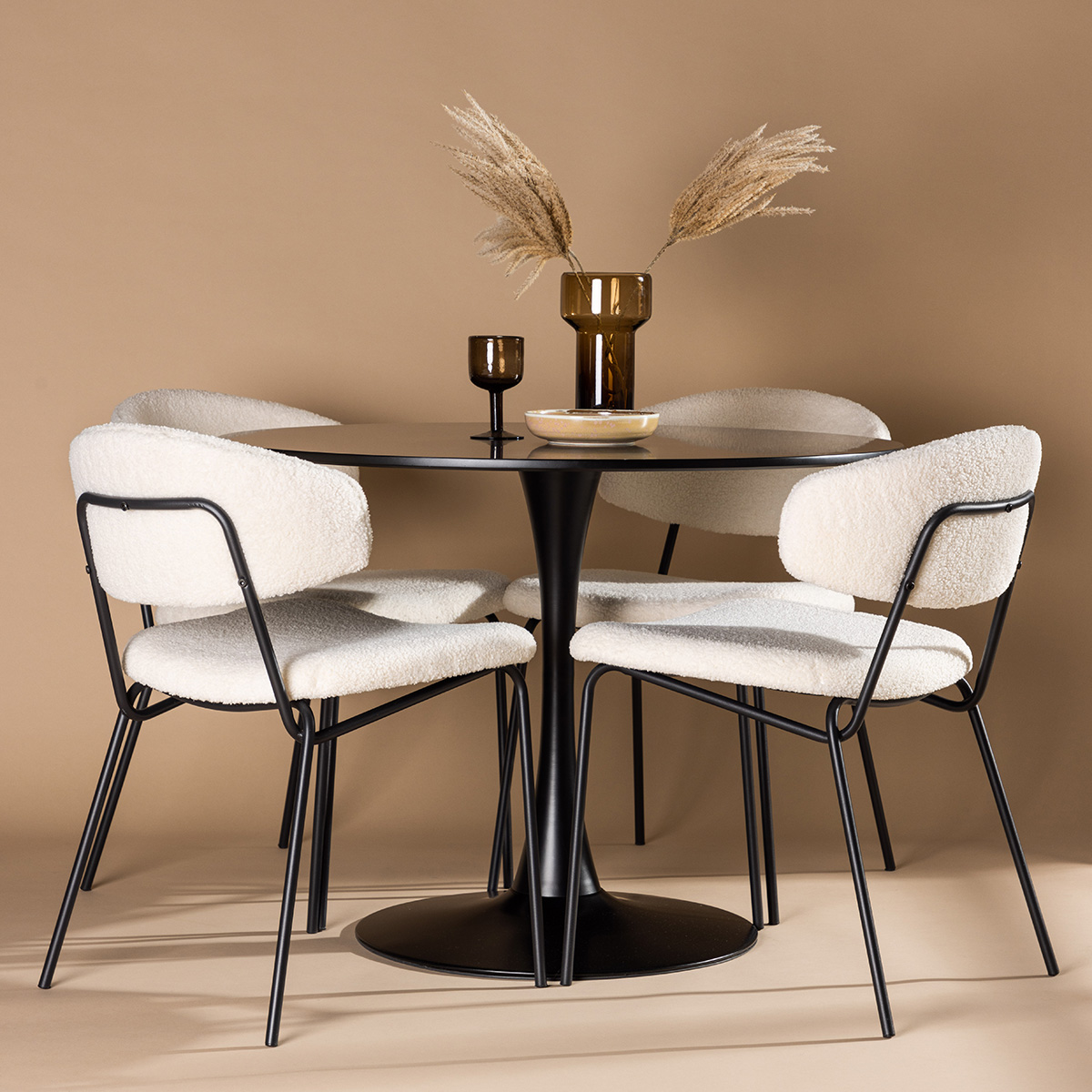 Spisegruppe Venture Home Glade Ø 100 cm med 4 Chico Stoler