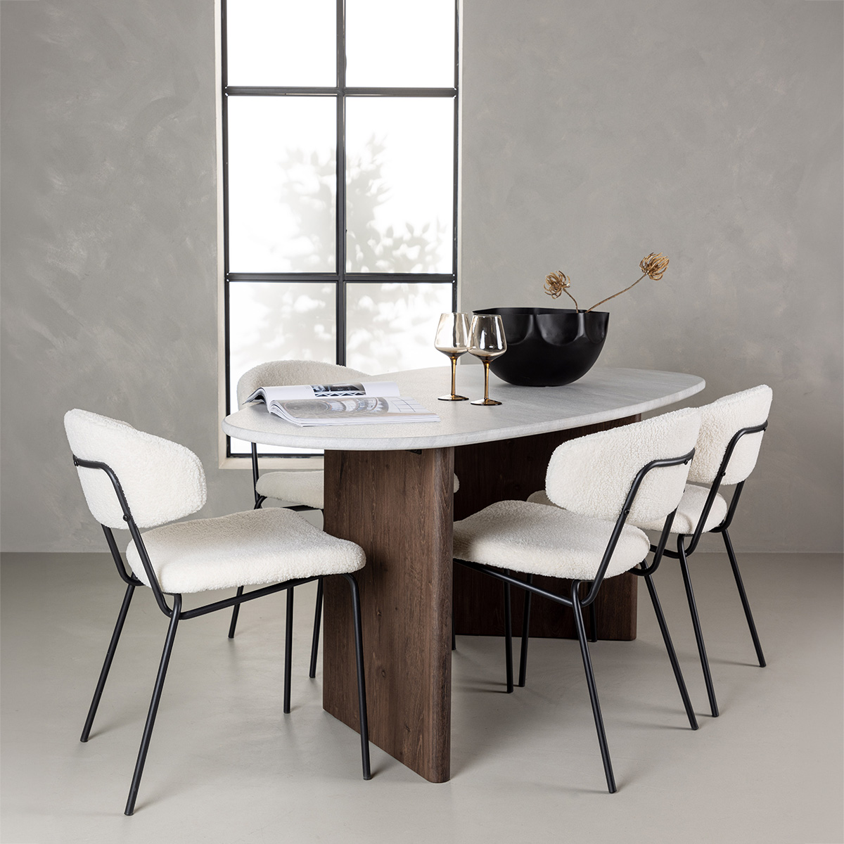 Spisegruppe Venture Home Grönvik med 4 Chico Stoler